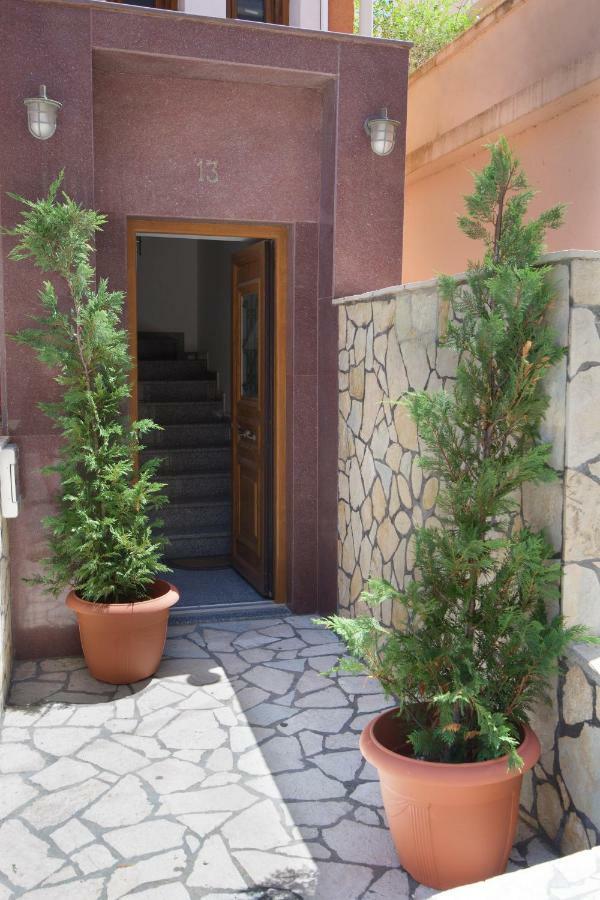 Apollon Apartment In Argostoli エクステリア 写真